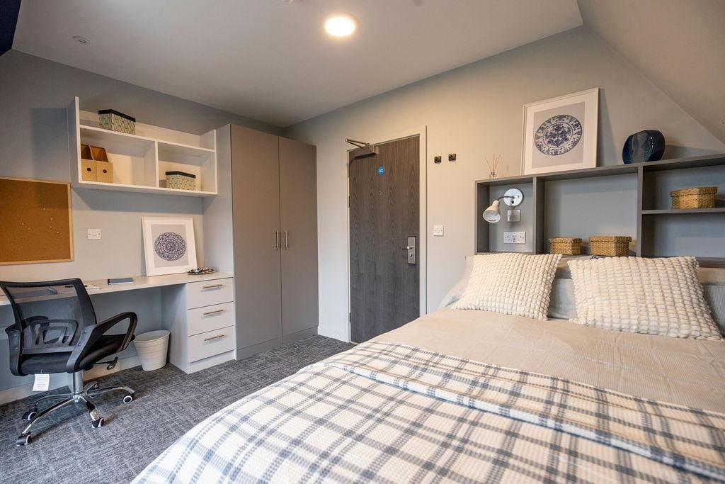 Premium 2 Bedroom Apartment - room